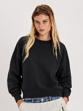 Black Crew Neck Sweatshirt